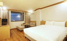 Dawn Beach Hotel Busan 3*